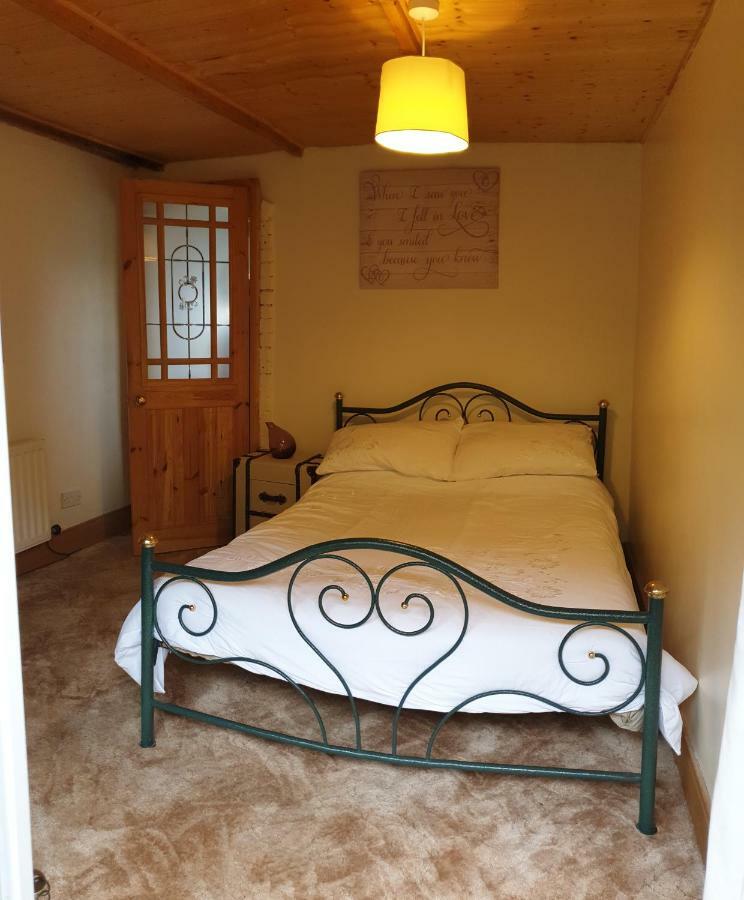 Mona Villa Holiday Home Caulderton Ngoại thất bức ảnh